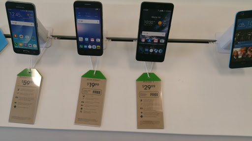 Cell Phone Store «Cricket Wireless Authorized Retailer», reviews and photos, 14350 Laurie Ln d, San Pablo, CA 94806, USA