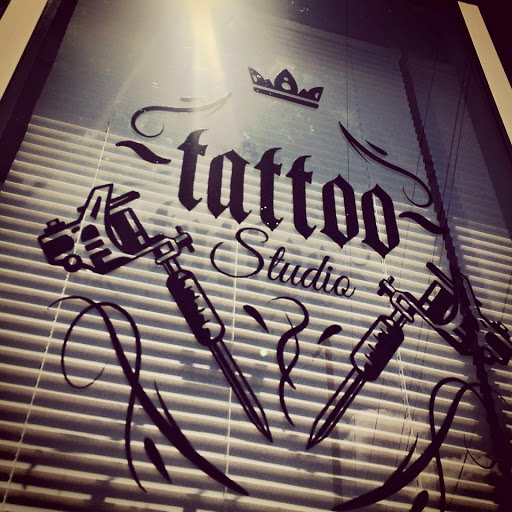 Tattoo Shop «Celebrity Tattoos», reviews and photos, 9520 Highland Rd, White Lake, MI 48386, USA