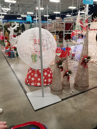 Home Goods Store «At Home», reviews and photos, 1811 N Dixie Hwy, Elizabethtown, KY 42701, USA