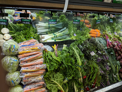 Grocery Store «Fresh Thyme Farmers Market- Naperville», reviews and photos, 790 Royal St George Dr, Naperville, IL 60563, USA