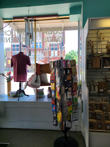 Gift Shop «Hurst Discount Drug And Soda Fountain», reviews and photos, 102 N 3rd St, Bardstown, KY 40004, USA