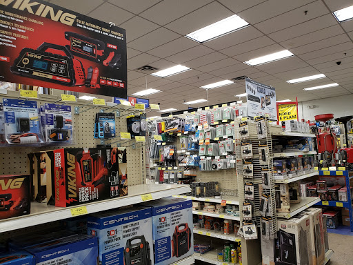 Hardware Store «Harbor Freight Tools», reviews and photos, 2856 Dekalb Pike, Norristown, PA 19401, USA