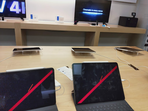 Computer Store «Apple Shadyside», reviews and photos, 5508 Walnut St, Pittsburgh, PA 15232, USA