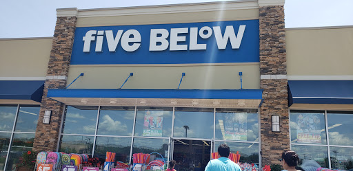 Variety Store «Five Below», reviews and photos, 1255 Raritan Rd, Clark, NJ 07066, USA