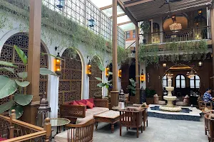 Al Jazeerah Signature Middle East Restaurant And Cafe Bandung image