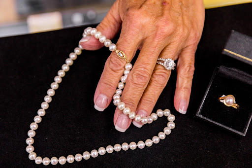 Jeweler «Scarab Jewelers», reviews and photos, 166 E Main St, East Islip, NY 11730, USA