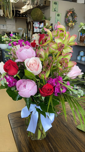 Florist «Design Works Flowers», reviews and photos, 624 N Main St, Rochester, MI 48307, USA