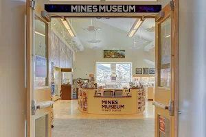 Mines Museum of Earth Science image