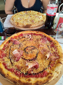 Plats et boissons du Pizzeria La Baronne à Les Pennes-Mirabeau - n°2