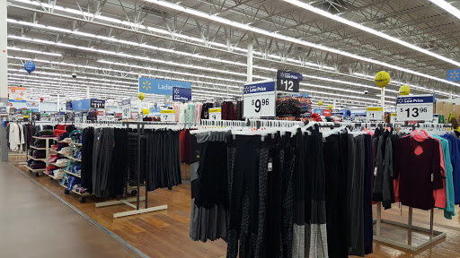 Department Store «Walmart Supercenter», reviews and photos, 15050 Springdale Ave, Middlefield, OH 44062, USA