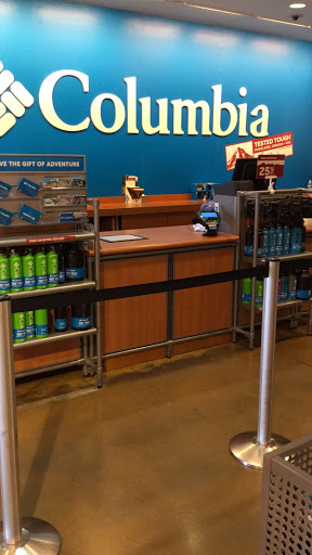 Clothing Store «Columbia Sportswear Outlet Store at Allen Premium Outlets», reviews and photos, 820 Stacy Rd #470, Allen, TX 75013, USA