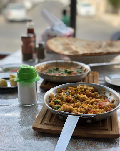 مطعم ابو زيد الشعبي