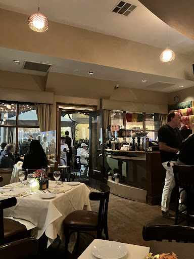 店内の雰囲気1