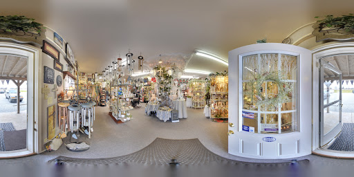 Gift Shop «Seasons Of The Heart Gift Shoppe», reviews and photos, 2115 E 67th St, Anderson, IN 46013, USA