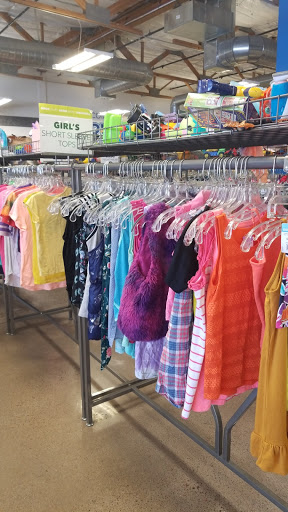 Thrift Store «48th & Baseline Goodwill Retail Store & Donation Center», reviews and photos, 2700 W Baseline Rd, Tempe, AZ 85283, USA