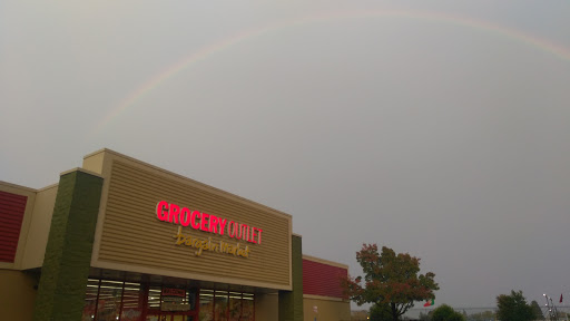 Grocery Store «Grocery Outlet Bargain Market», reviews and photos, 845 Harbor Blvd, West Sacramento, CA 95691, USA