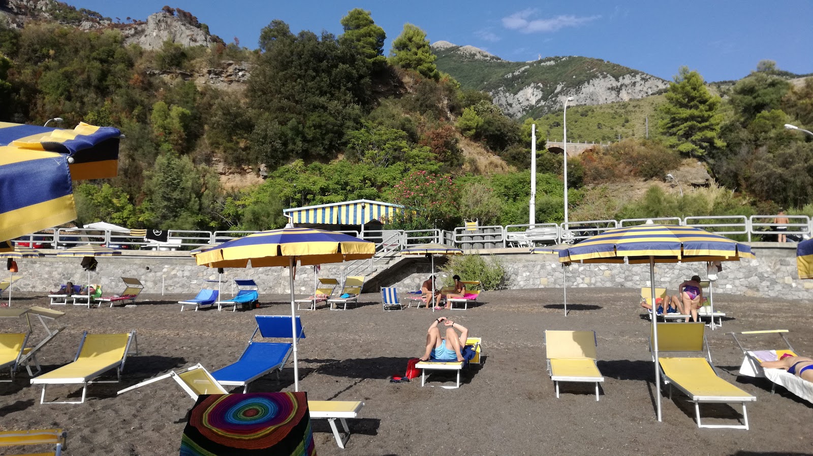 Valokuva Spiaggia Acquafreddaista. - suosittu paikka rentoutumisen tuntijoille