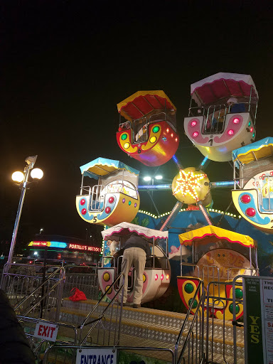 Shopping Mall «Rivercrest Shopping Center», reviews and photos, 13120 Rivercrest Dr, Crestwood, IL 60445, USA