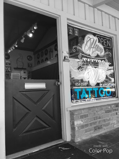 Tattoo Shop «Heavy Water Tattoo», reviews and photos, 22606 E Cliff Dr, Santa Cruz, CA 95062, USA