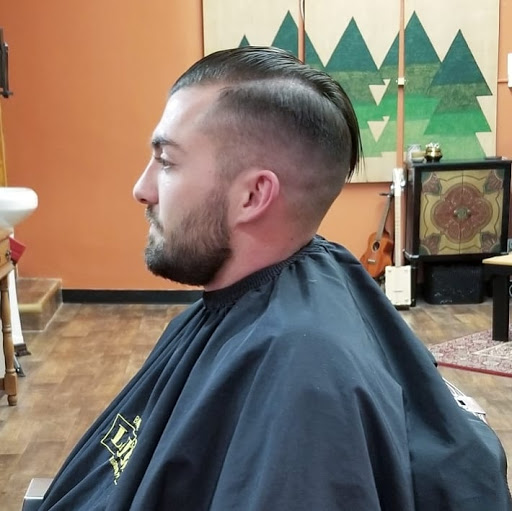 Barber Shop «Traunik Barbershop», reviews and photos, 4022 N Wilson Dr, Shorewood, WI 53211, USA