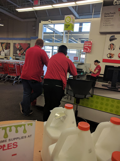 Office Supply Store «Staples», reviews and photos, 6767 S Vine St, Centennial, CO 80122, USA