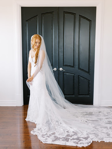 Bridal Shop «Bella Bridal Gallery», reviews and photos, 4301 Orchard Lake Rd Suite 190, West Bloomfield Township, MI 48323, USA