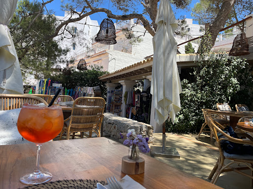 Rebrots en Portinatx