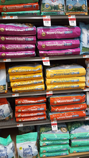 Pet Supply Store «Pet Supplies Plus», reviews and photos, 9500 Dorchester Rd #350, Summerville, SC 29485, USA