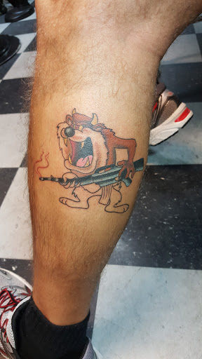 Tattoo Shop «Vertigo Tattoo & Body Piercing», reviews and photos, 7594 Shipyard Rd, Manns Harbor, NC 27953, USA