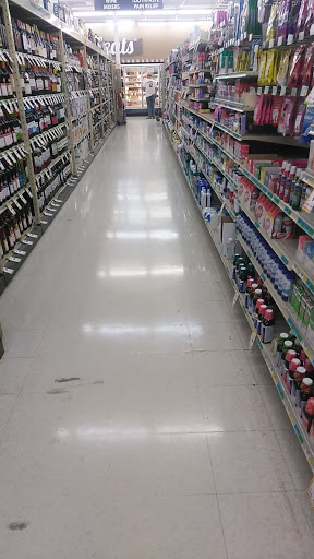 Grocery Store «Hansens IGA Food Center», reviews and photos, 305 W 5th St, Neillsville, WI 54456, USA