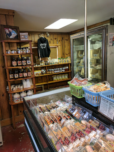 Gourmet Grocery Store «Nodines Gourmet Store», reviews and photos, 39 North St, Goshen, CT 06756, USA