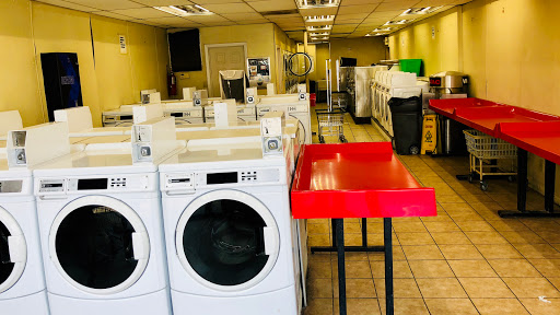 Convenience Store «Tremont Convenience Food Mart», reviews and photos, 2630 W 14th St, Cleveland, OH 44113, USA