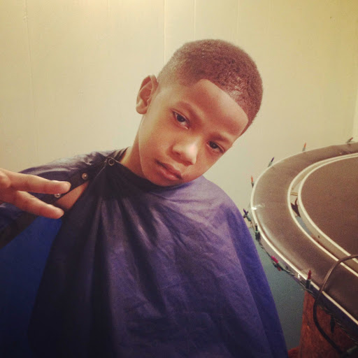 Barber Shop «5 Star Kutz Barbershop & Xpresskutz Mobilebarbertruck», reviews and photos, 3609 Ridge Rd, Lansing, IL 60438, USA