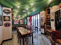 Atmosphère du Restaurant Le Petit Baiona à Paris - n°1