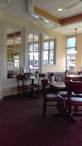 Shopping Mall «Town & Country Shopping Center», reviews and photos, 2615 N Kansas Expy, Springfield, MO 65803, USA