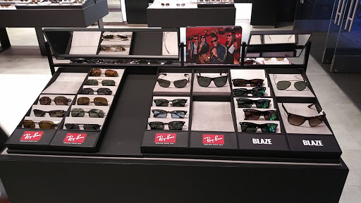 Sunglasses Store «Oakley Store», reviews and photos, 1515 Broadway, New York, NY 10036, USA