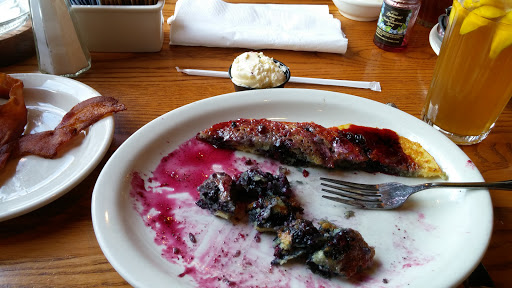 American Restaurant «Cracker Barrel Old Country Store», reviews and photos, 9214 Park W Blvd, Knoxville, TN 37923, USA