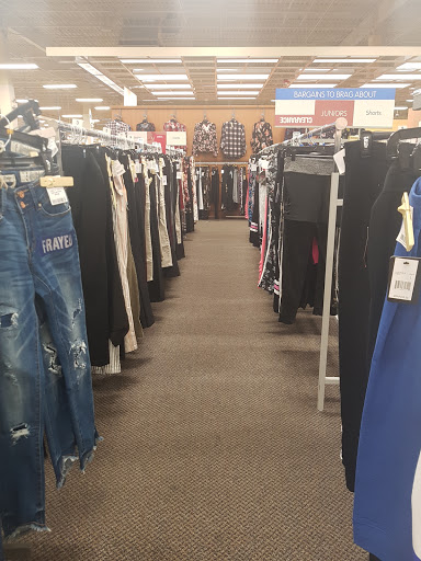 Clothing Store «Burlington Coat Factory», reviews and photos, 1300 N Larkin Ave, Joliet, IL 60435, USA