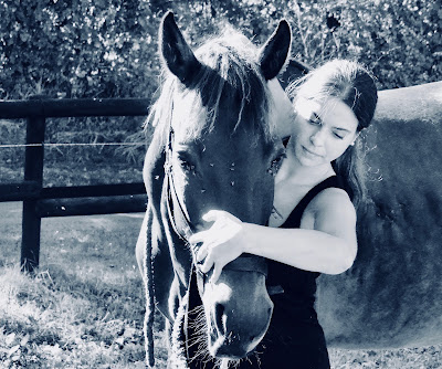 Sophie Nicoli Ostéopathe pour Animaux à Le Hom