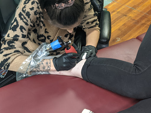 Tattoo Shop «Ink and Iron Tattoo Parlour and Gallery», reviews and photos, 1505 Adams St, Toledo, OH 43604, USA