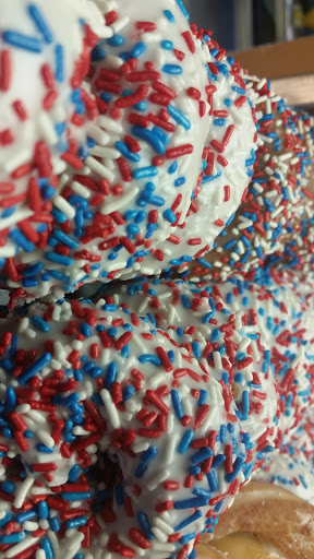 Donut Shop «Daylight Donuts», reviews and photos, 3560 E Court St, Iowa City, IA 52245, USA