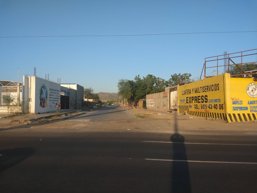 Gasolinera San Javier