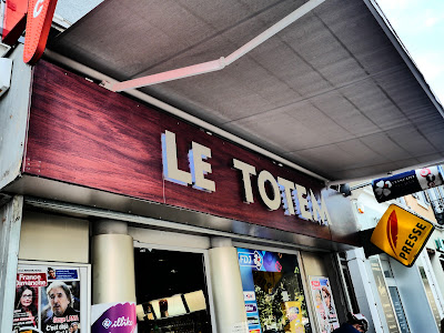 LE TOTEM à Aix-les-Bains