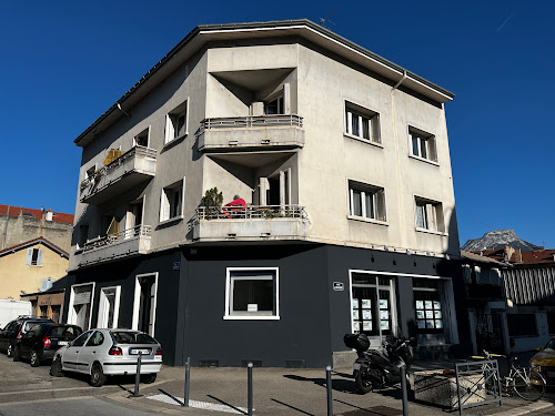 AUBRETON Immobilier - l'agence des Eaux Claires à Grenoble