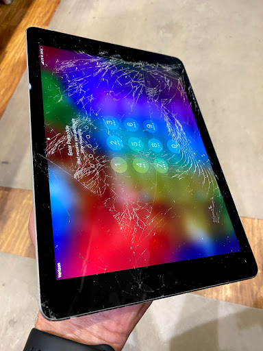 Electronics Repair Shop «Cellfone MD - cell phone repair», reviews and photos, 7637 N Milwaukee Ave, Niles, IL 60714, USA