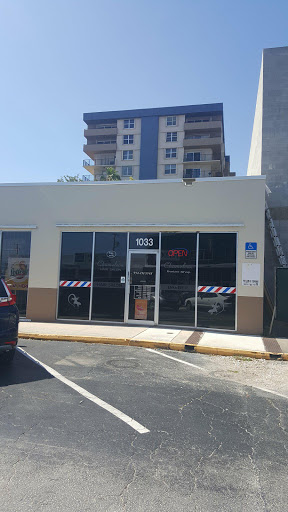 Barber Shop «Chameleon Salon And Barbershop», reviews and photos, 1033 SE 17th St, Fort Lauderdale, FL 33316, USA