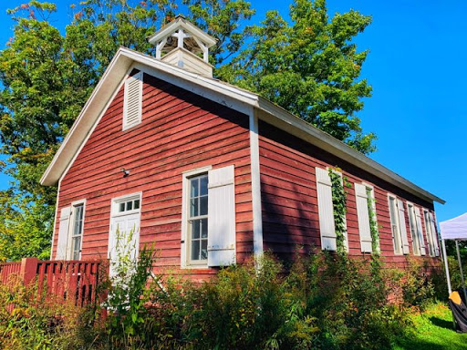 Recreation Center «Little Red Schoolhouse Nature Center», reviews and photos, 9800 Willow Springs Rd, Willow Springs, IL 60480, USA