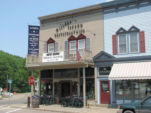 Village Tavern Restaurant & Inn