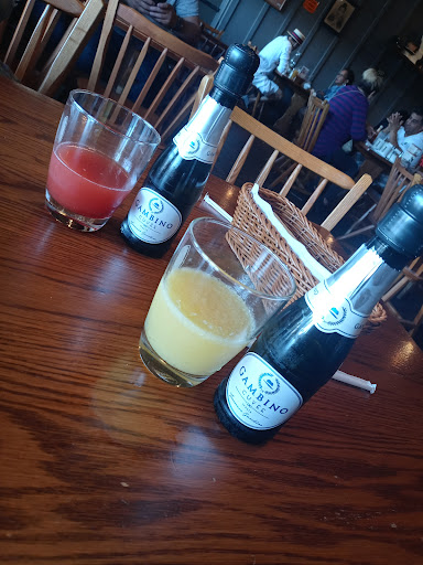 American Restaurant «Cracker Barrel Old Country Store», reviews and photos, 18531 N Creek Dr, Tinley Park, IL 60477, USA