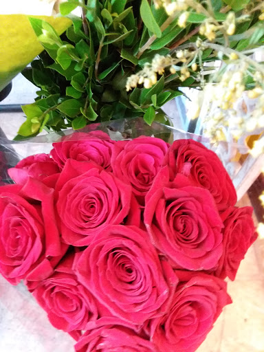 Florist «Lichas Flower Shop», reviews and photos, 4645 Huntington Dr N, Los Angeles, CA 90032, USA